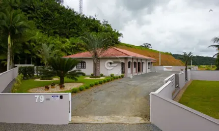 Casa com 4 quartos à venda na Rua Artur Sardagna, 79, Caixa D'Água, Guaramirim, 313 m2 por R$ 1.490.000