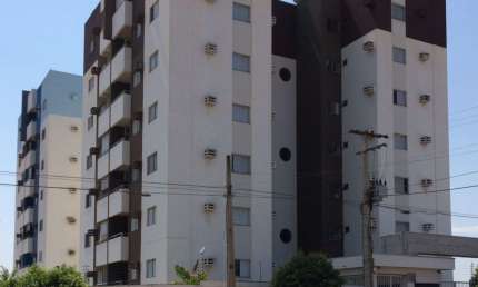 Apartamento com 3 quartos para alugar na Avenida Rui Barbosa, Jardim Universitário, Cuiabá