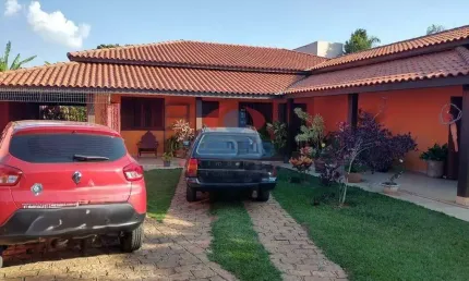 Ótima chácara com 4 dormitórios e 3 suítes no bairro Parque das Bandeiras - Indaiatuba/SP