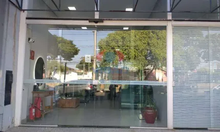 Oportunidade Única! Salão Comercial com 190m² de Área Total