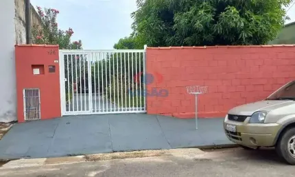 Casa à venda com terreno amplo no Jardim California - Indaiatuba/SP