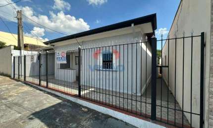 Casa à venda, 2 quartos, 2 vagas, Vila Teixeira - Salto/SP