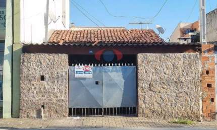 Casa à venda com 2 quartos, 2 vagas e quintal em Jardim Morada do Sol, Indaiatuba/SP.
