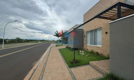 Casa em condomínio à venda, 4 quartos, 2 suítes, Jardim Residencial Dona Lucilla - Indaiatuba/SP