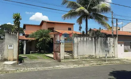 Encante-se com essa incrível casa no jardim primavera, em indaiatuba!