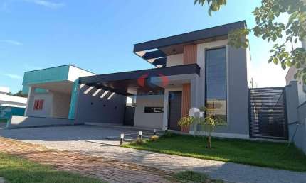 Vende-se casa 3 dormitórios com churrasqueira no Condominio Lagos de Icaraí em Salto SP