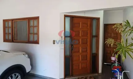 Casa a venda com 03 dormitórios na Vila Maria Helena em Indaiatuba/SP