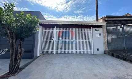 Casa com 2 dormitórios no Jardim São Francisco para locação!