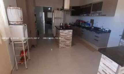 Casa para Venda em Jaboticabal, Jardim Morada Nova, 3 dormitórios, 1 suíte, 2 banheiros, 2 vagas