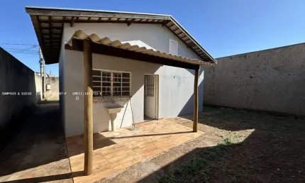 Casa para Venda em Jaboticabal, Jardim Morada Nova, 2 dormitórios, 1 suíte, 2 banheiros, 3 vagas