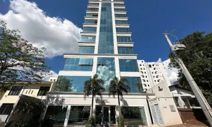 Apartamento 100% mobiliado a Venda  Ed. Le Blanc no Bairro Country em Cascavel