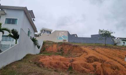 Terreno parte alta do Vale dos Cristais, com frente para o nascente