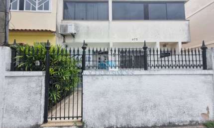 Apartamento comercial em Imbetiba, com otima localizacao - Ideal para escritorio
