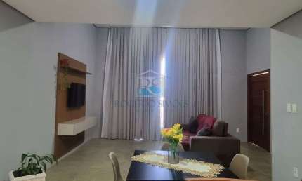 Casa linear com 03 quartos, sendo 01 suite - Em condominio com area de lazer, lindo bosque e seguranca 24h