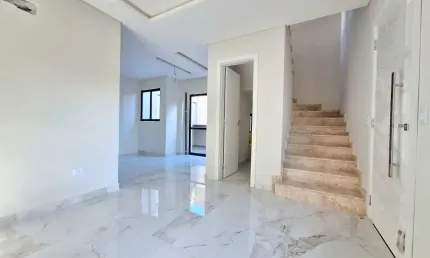 Belíssimo triplex moderno e sofisticado no bairro novo mundo