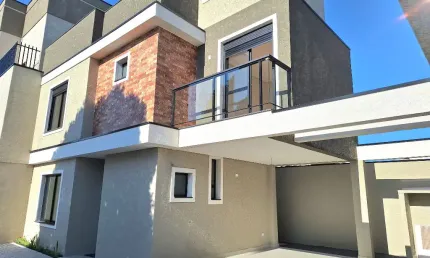 Lindo triplex com Rooftop em excelente localização no bairro Novo Mundo