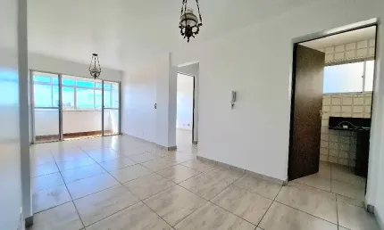 Muito sol e vista definitiva em localização privilegiada.