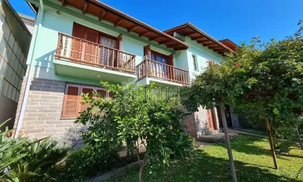 Casa com 3 quartos à venda na Rua Presidente João Goulart, 52, Universitário, Bento Gonçalves