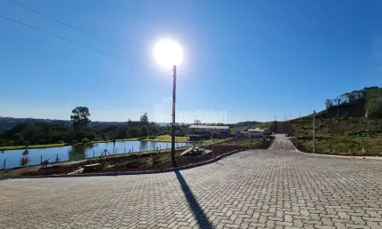 Loteamento videiras! localizado no são roque, próximo a faculdade cenecista!