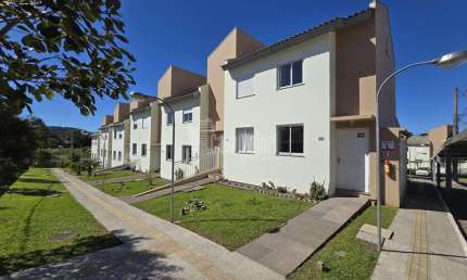 Casa com 2 quartos à venda na Rua Elias Tadeu Dall'Onder, 781, Fátima, Bento Gonçalves