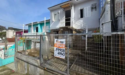 Casa com 2 quartos à venda na Rua Walter Possamai, 119, São Roque, Bento Gonçalves
