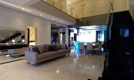 Casa em Condomínio para Venda em Londrina, Condomínio Royal Forest, 5 suítes, 7 banheiros, 4 vagas