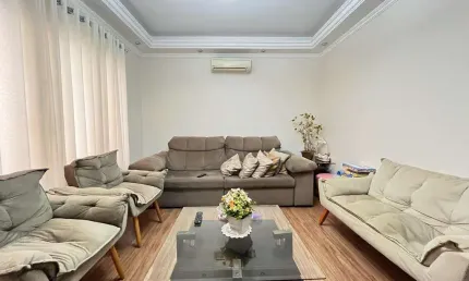 Casa para Venda em Londrina, Jardim Jóquei Club, 3 dormitórios, 1 suíte, 3 banheiros, 4 vagas