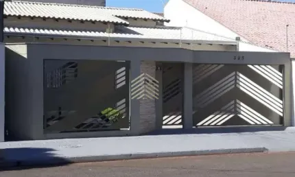 Casa para Venda em Londrina, Maria Lúcia, 3 dormitórios, 1 suíte, 3 banheiros, 2 vagas