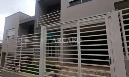Casa com 2 quartos à venda na Rua José Casara esquina com a Rua Renato Alves de Oliveira, São Caetano, Caxias do Sul, 89 m2 por R$ 390.000