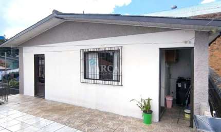Casa com 6 quartos à venda na Rua Ernesto Alves, 2943, São Pelegrino, Caxias do Sul, 98 m2 por R$ 373.000