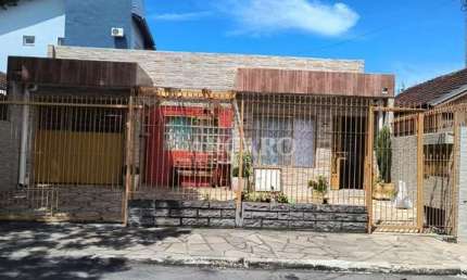 Casa com 3 quartos à venda na Avenida Modesto Dias dos Santos, 220, Santa Catarina, Caxias do Sul, 150 m2 por R$ 742.000