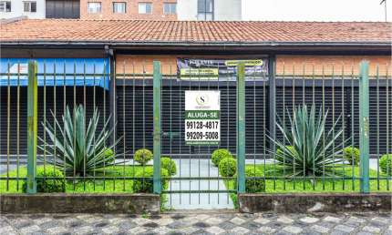 Loja para alugar na Rua Nunes Machado, com banheiro e área externa