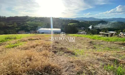 Terreno COMERCIAL em Extrema MG à venda Pronto para construir