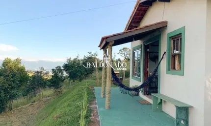 Chácara em Extrema MG à venda 6.050m2 divisa com cachoeira