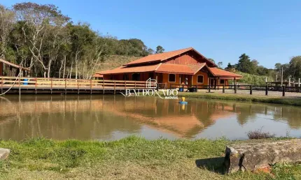 CHÁCARA EM EXTREMA MG 9.000 M² RANCHO LAGO RIACHO 5 SUÍTES