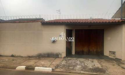 Casa em Bragança Paulista à venda com 3 quartos PROX. CENTRO