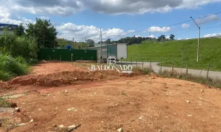 Terreno Industrial à Venda em Extrema - MG com Escritura.