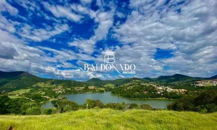 Chácara em Vargem - SP de 15.000m2, com duas casas completas