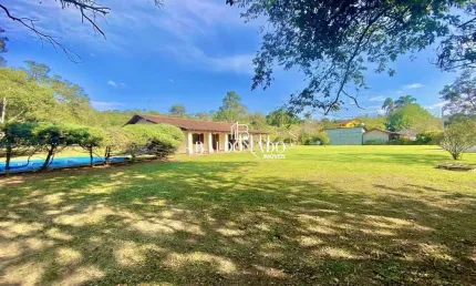 CHÁCARA EM EXTREMA MG  À VENDA PORTEIRA FECHADA 2 CASAS
