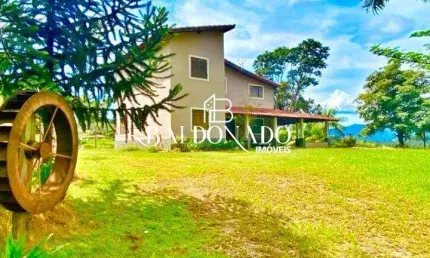 Chácara à venda em Extrema MG 18.000m² com nascente 4 QUARTO