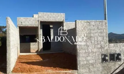 CASA EM TOLEDO MG À VENDA 68,17M² R$250MIL 2km do Centro