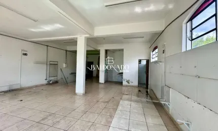 Sala comercial em extrema mg locação 75m  prox. a rodoviaria