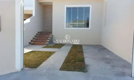 CASA EM EXTREMA MG À VENDA 70,44 METROS À 3KM DO CENTRO
