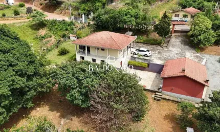 CHÁCARA À VENDA EM TOLEDO MG 2.200M² A 500 METROS DO CENTRO