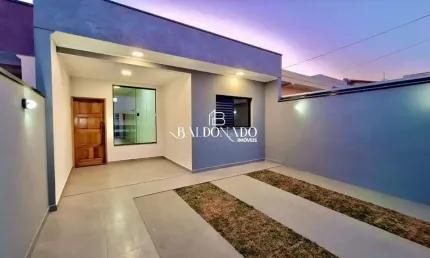 CASA EM EXTREMA MG À VENDA 100M² 3 quartos 2 vagas de garagem