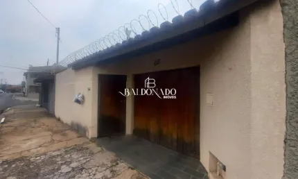 Casa em Bragança Paulista à venda com 3 quartos PROX. CENTRO