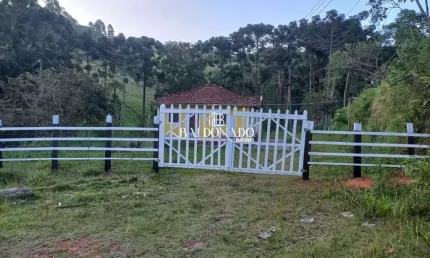 CHÁCARA EM EXTREMA À VENDA MG 4.000 METROS LAGOS e RIO
