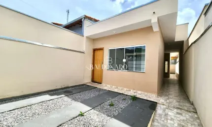 Casa em Extrema à venda com 2 dormitórios sendo 1 suíte próximo ao centro