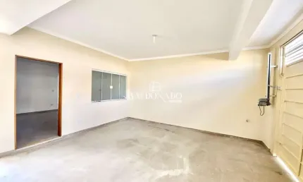Casa em extrema mg a venda com 3 dormitórios sendo 1 suite proximo a prefeitura