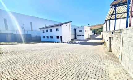 Galpão para locação em Extrema mg próximo a Fernão Dias com 1.100 construção